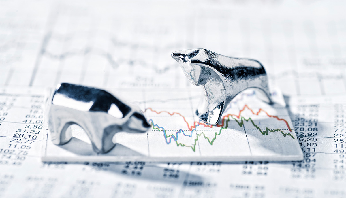 Bull Market vs. Bear Market – What's The Difference?